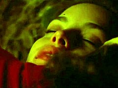 利夫·泰勒斯在《偷美》中的感性表演(1996)
